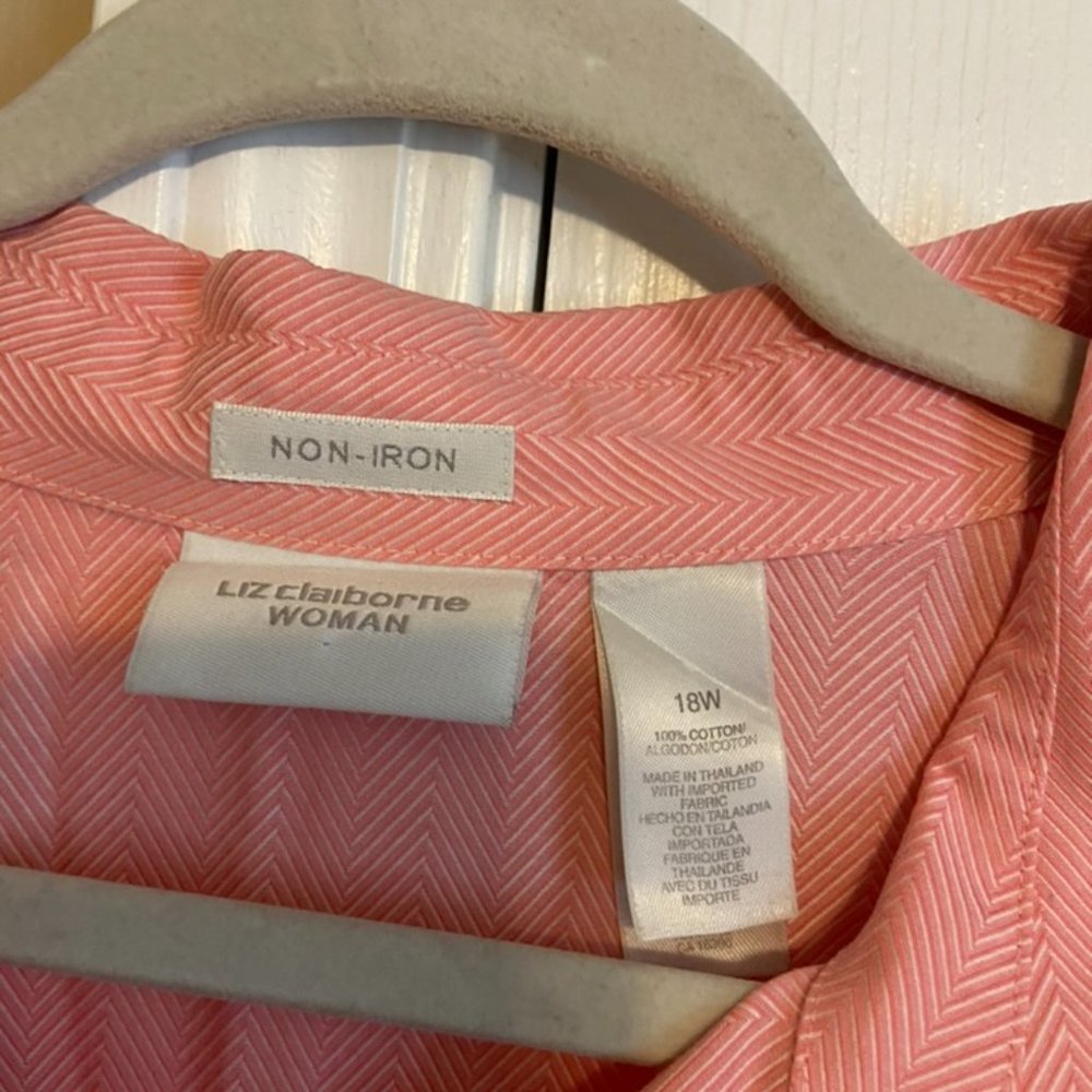 Liz Claiborne Woman - Pink Textured 3/4 Sleeve Button Down - Non-Iron - 18W - Picture 2 of 6